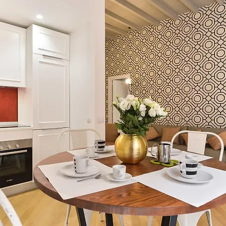 Eve Luxury Pantheon Apartment