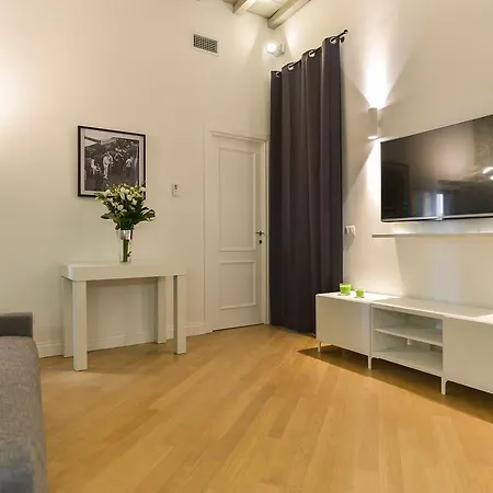 Eve Luxury Pantheon Rome
